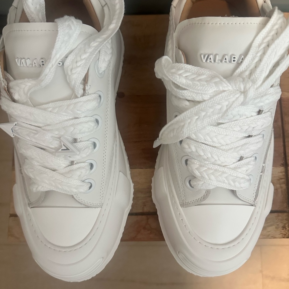 Valabas White Men's Sneakers